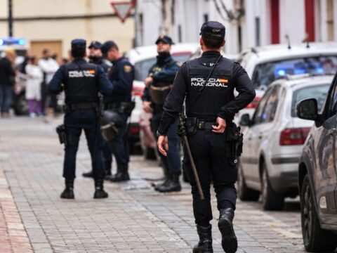 Policía española desarticula presunta red que llevaba dominicanos a Europa