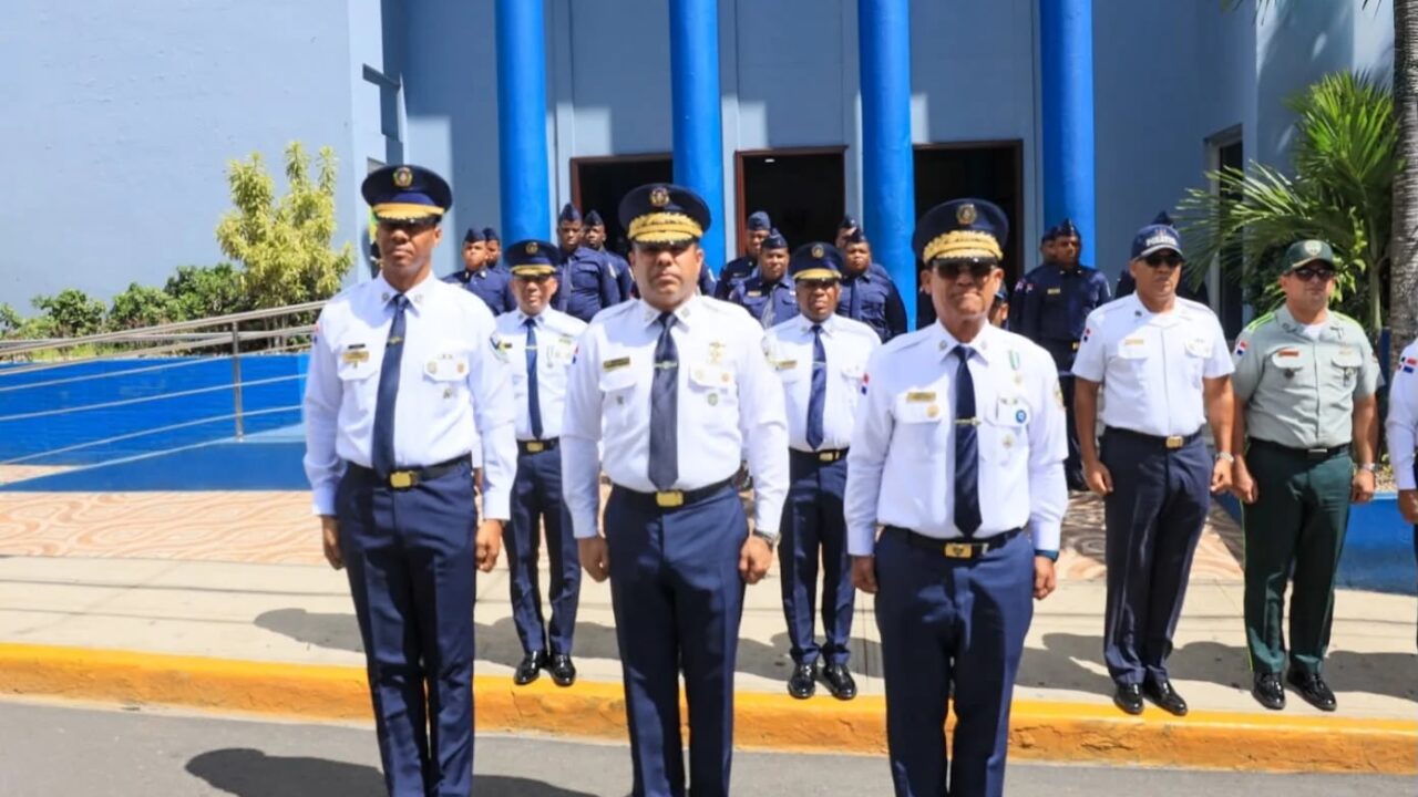 Policía recibe en La Romana la antorcha de los IV Juegos Mundiales
