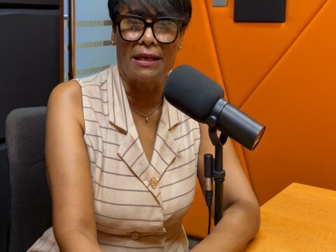 Nelly Bonilla prioriza campaña de Carolina Mejía y cuestiona trato municipal