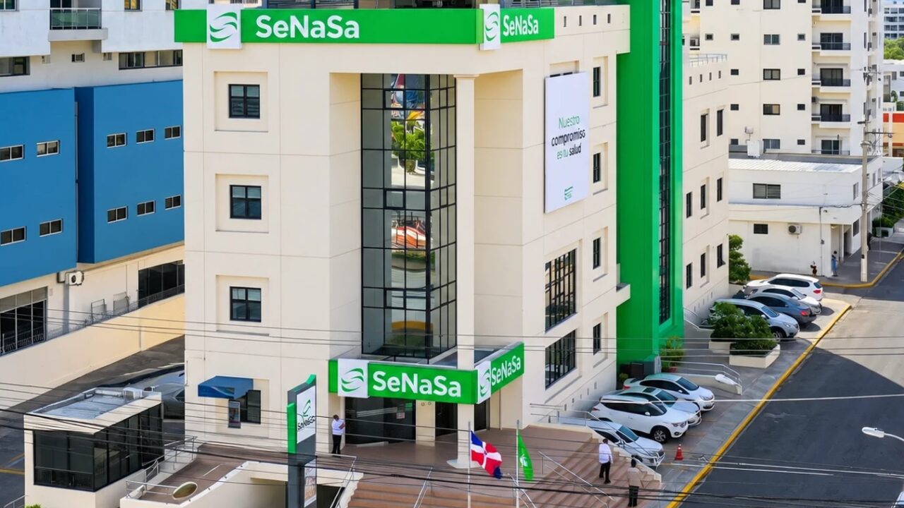 SeNaSa revisa autorizaciones y terapias contra el cáncer con centros oncológicos