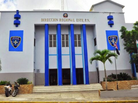 Autoridades buscan a dos hombres y ocupan una pistola en Verón-Punta Cana