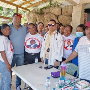 Operativo médico impacta a cientos de familias en Río Salado