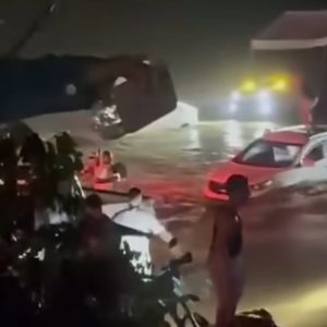 Crecida repentina del río Nizao sorprende bañistas en Rancho Arriba