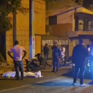 Hombre fallece tras chocar pasola contra poste en Villa Verde