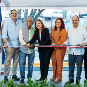 Carolina lleva alegría y bienestar a la comunidad con entrega del renovado parque Urbanización Solimar
